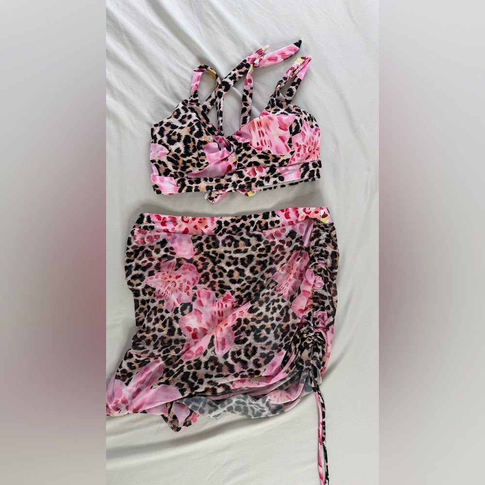 Zaful Leopard Print Bikini with Pink Floral Accents